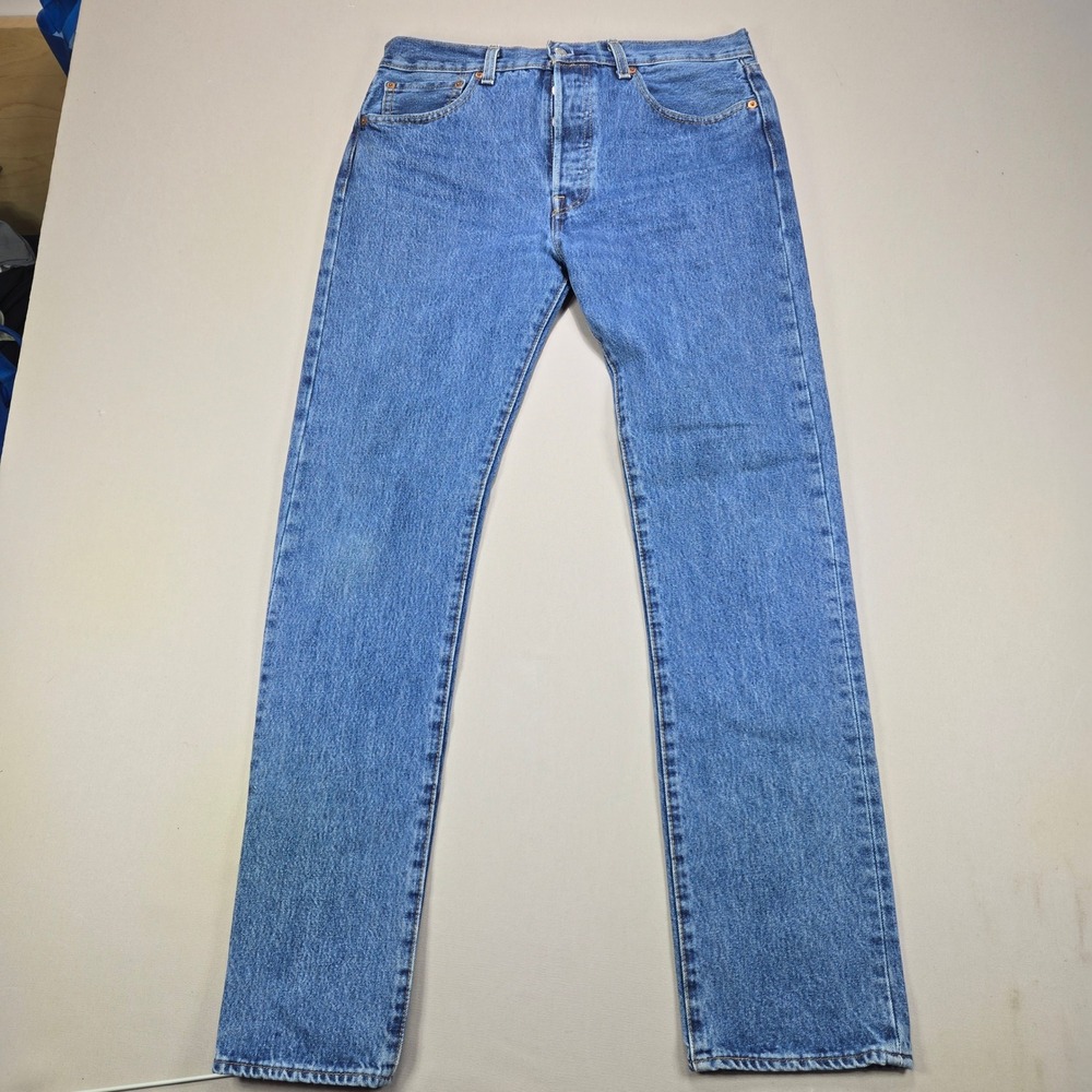 Levi's 501 Original Fit Jeans Medium Wash Straight Leg Blue Mens 32x34